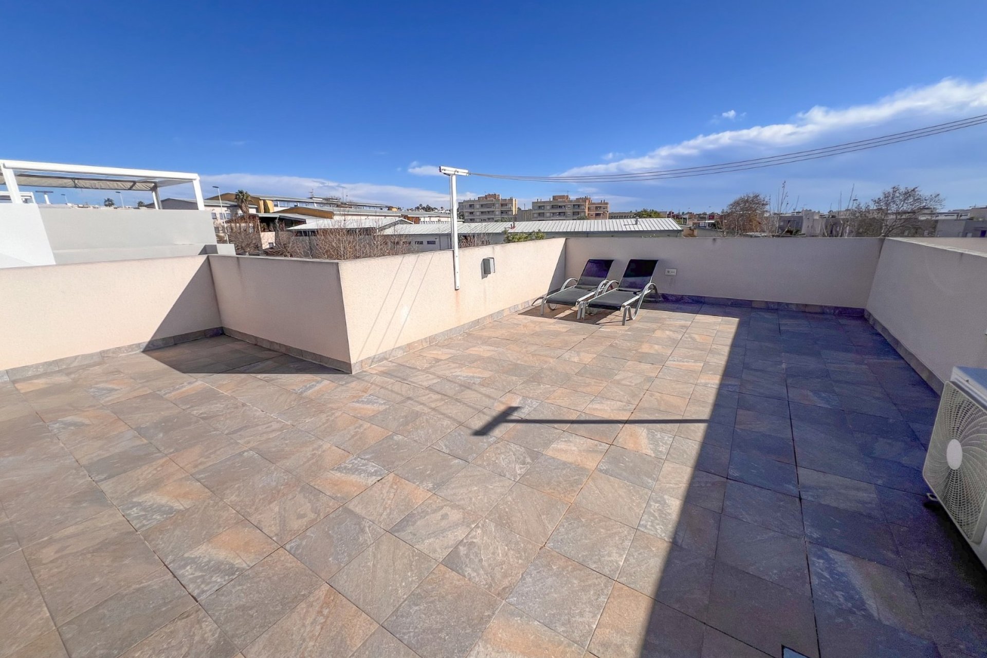 Resale - Villa - Torrevieia - Torrevieja