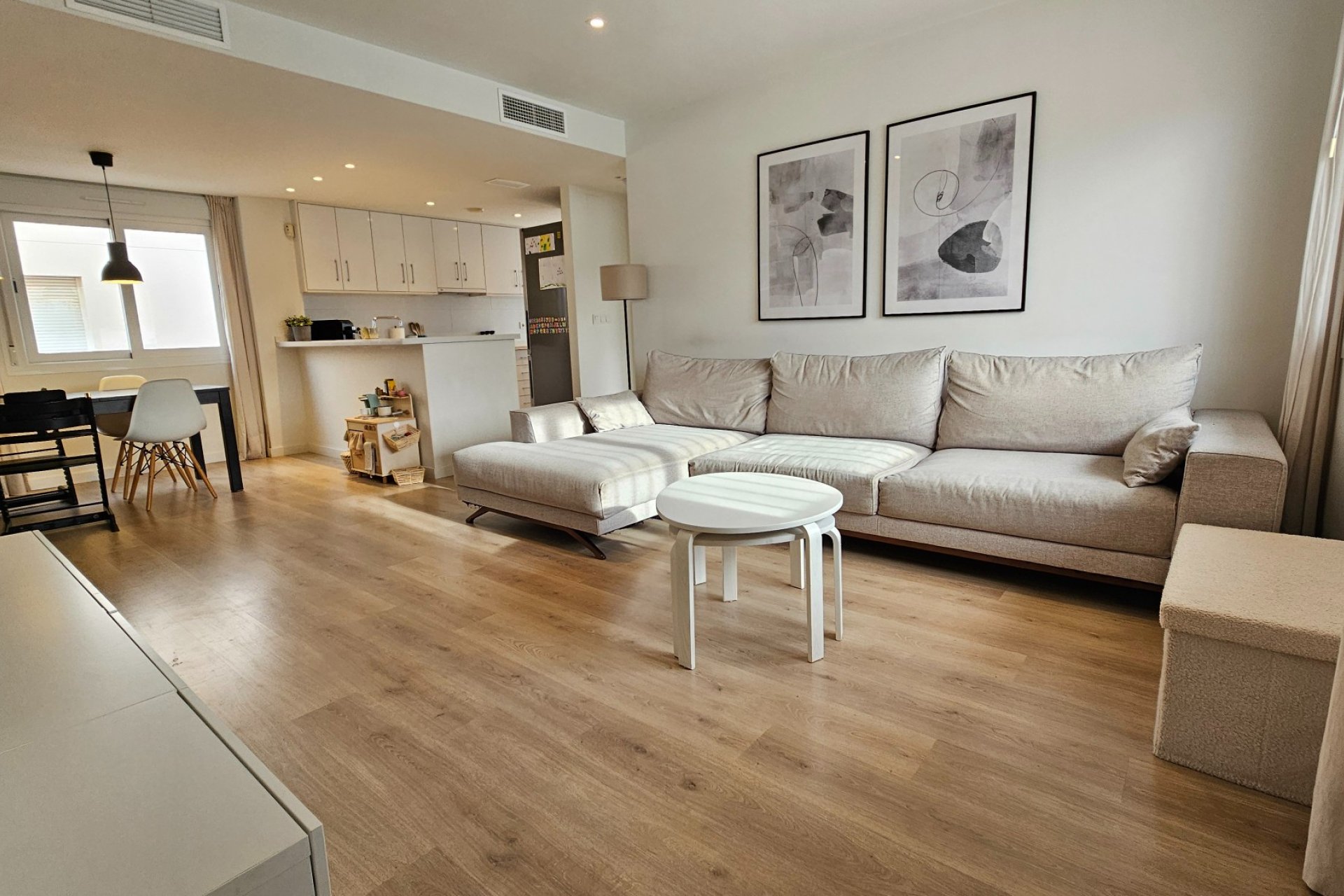 Resale - Villa - Torrevieia - Torrevieja