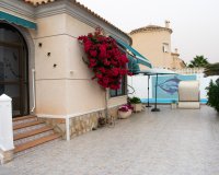 Resale - Villa - Torrevieia - Torrevieja