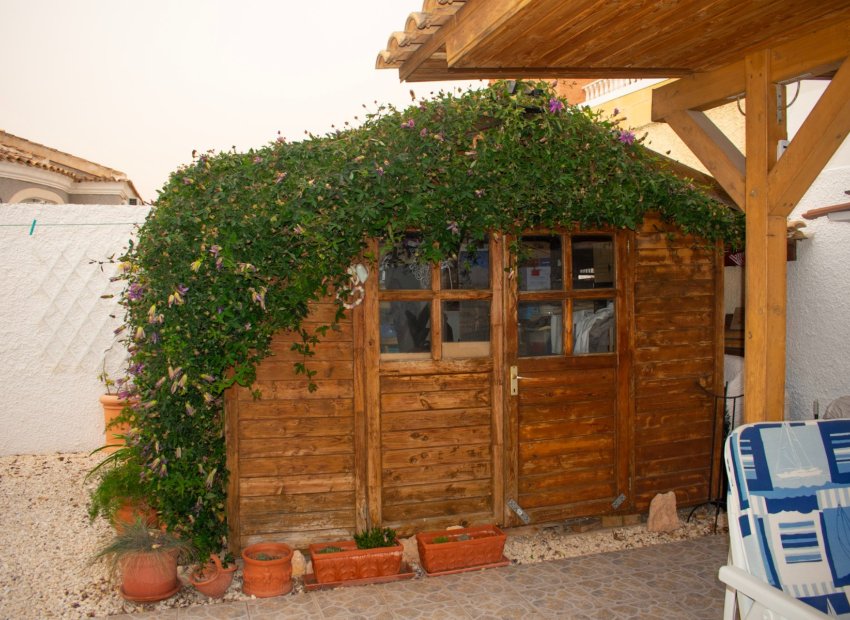 Resale - Villa - Torrevieia - Torrevieja