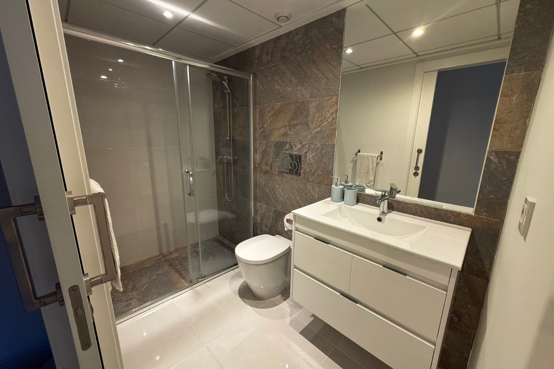 Resale - Villa - Torrevieia - Torrevieja