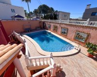 Resale - Villa - Torrevieia - Torrevieja