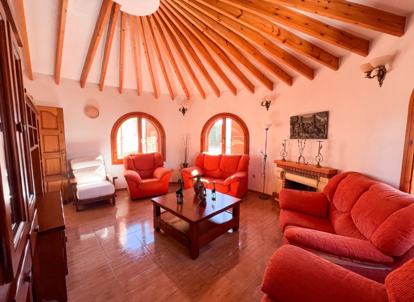 Resale - Villa - Torrevieia - Torrevieja