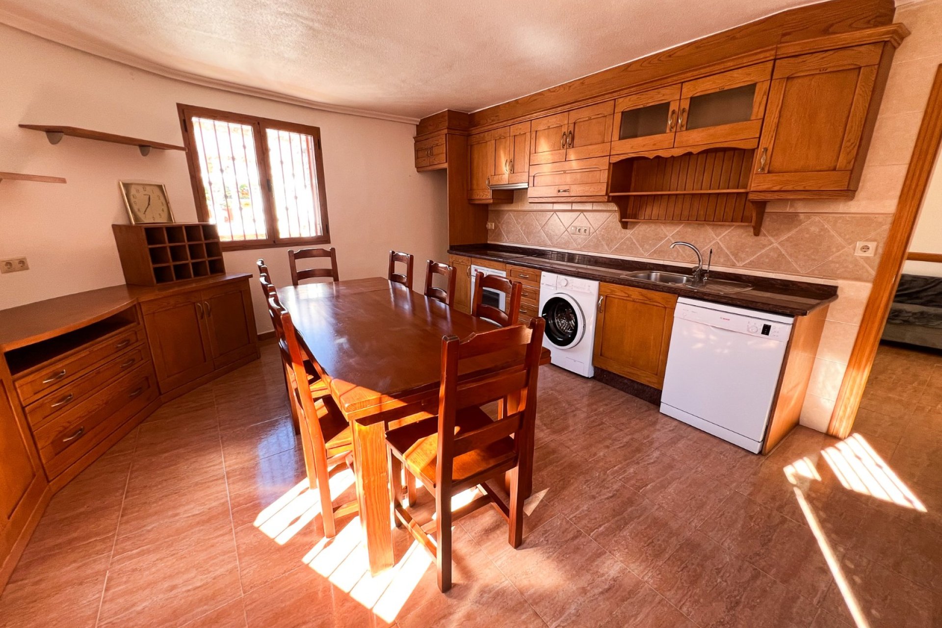 Resale - Villa - Torrevieia - Torrevieja