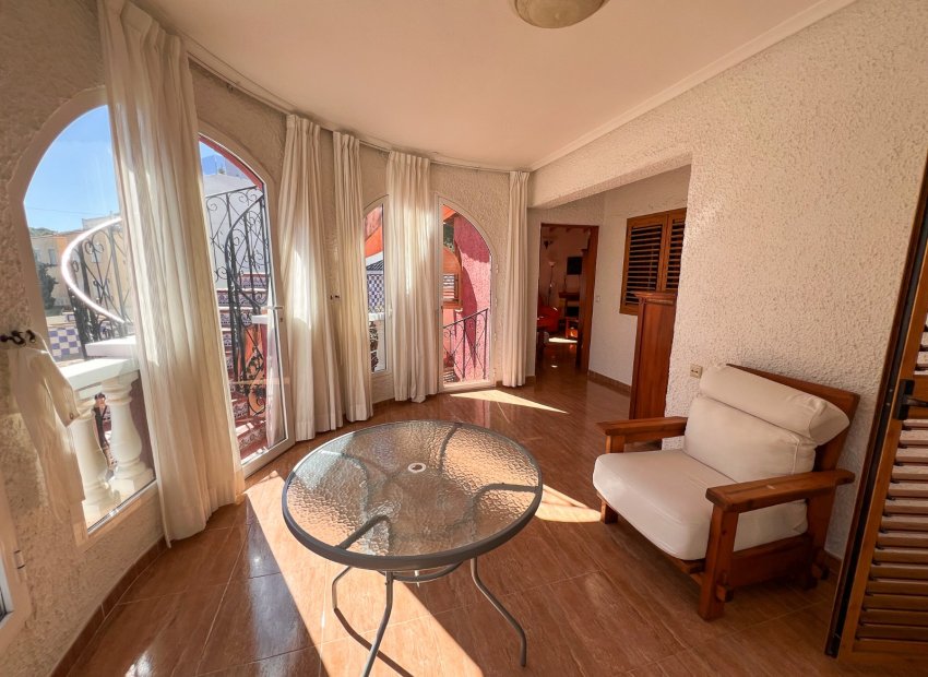 Resale - Villa - Torrevieia - Torrevieja