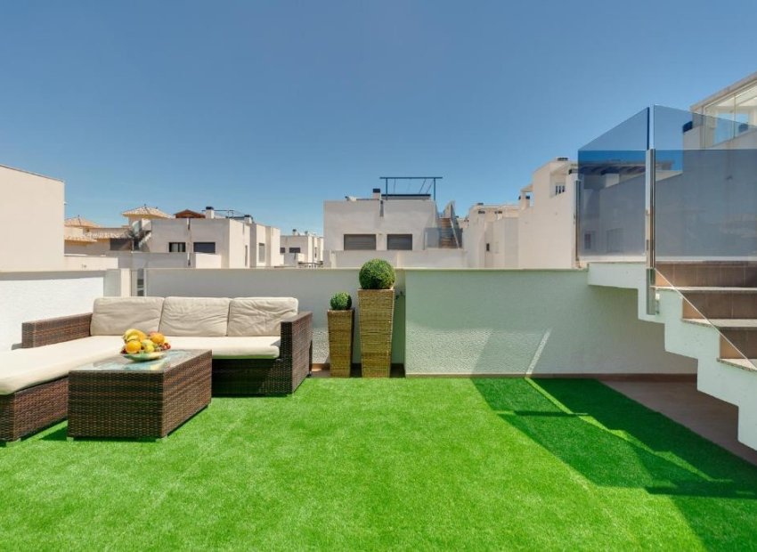 Resale - Villa - Torrevieia - Torrevieja