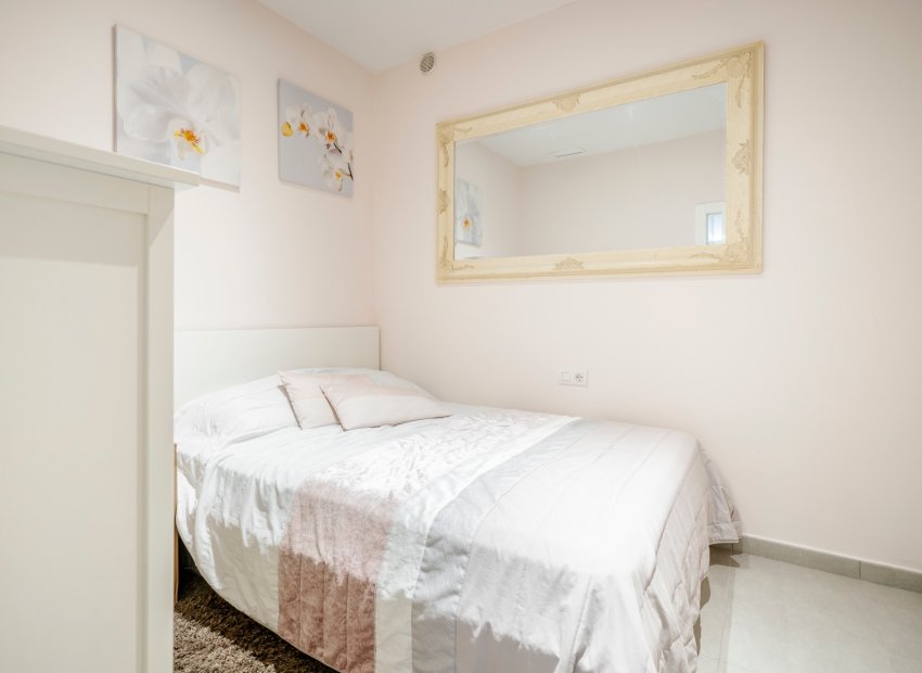 Resale - Villa - Torrevieia - Torrevieja