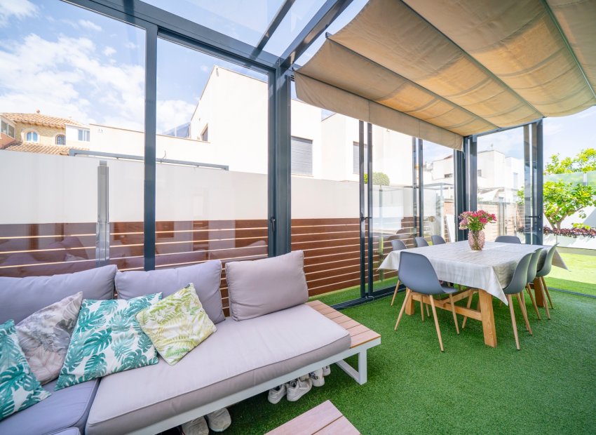 Resale - Villa - Torrevieia - Torrevieja