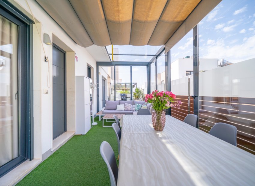 Resale - Villa - Torrevieia - Torrevieja