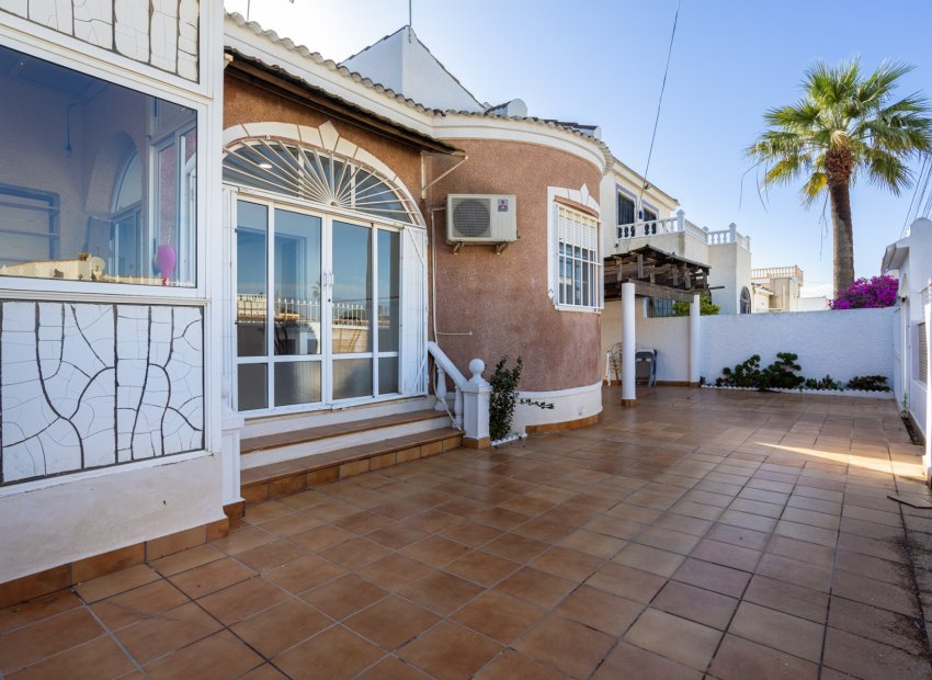 Resale - Villa - Torrevieia - Urbanización San Luis