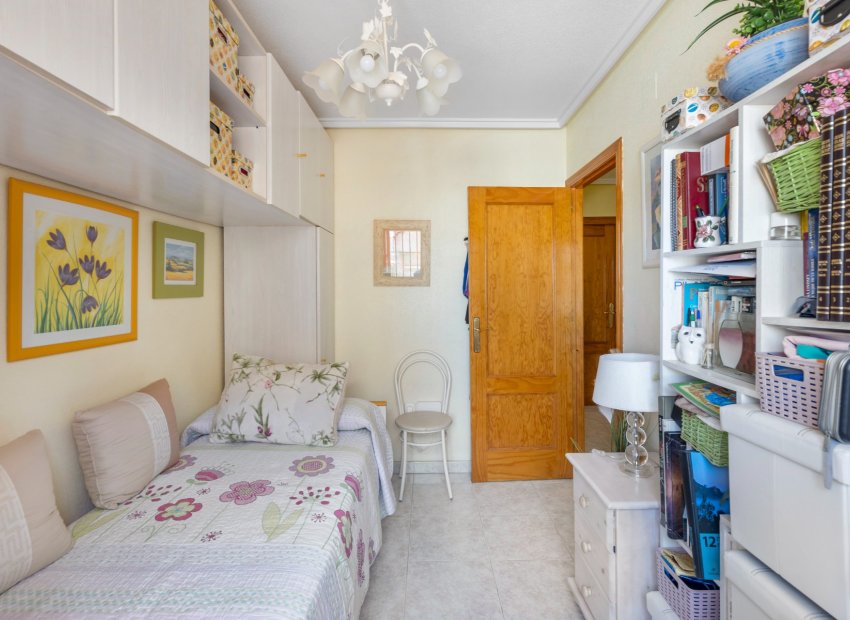 Resale - Villa - Torrevieia - Zona los Frutales