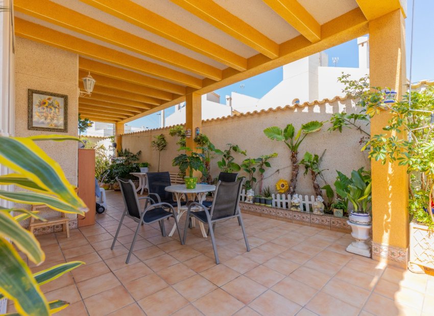 Resale - Villa - Torrevieia - Zona los Frutales