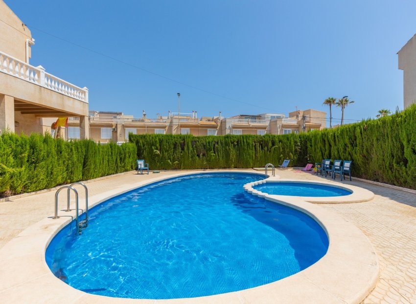 Resale - Villa - Torrevieia - Zona los Frutales