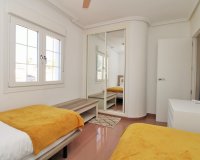 Resale - Villa - Villamartín - Los Dolses