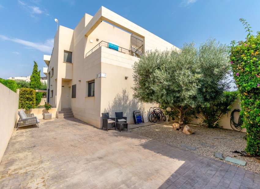 Resale - Villa - Villamartín - Los Dolses