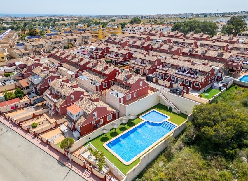 Resale - Villa - Villamartín - PAU 26