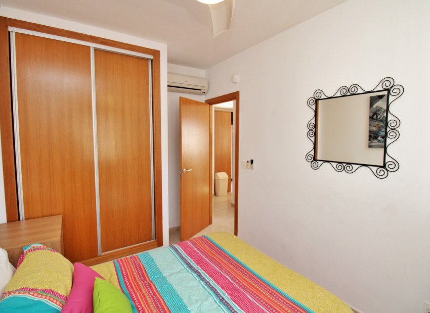 Resale - Villa - Villamartín - PAU 8