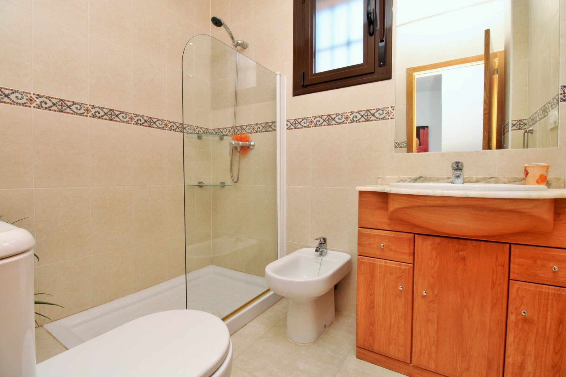 Resale - Villa - Villamartín - PAU 8