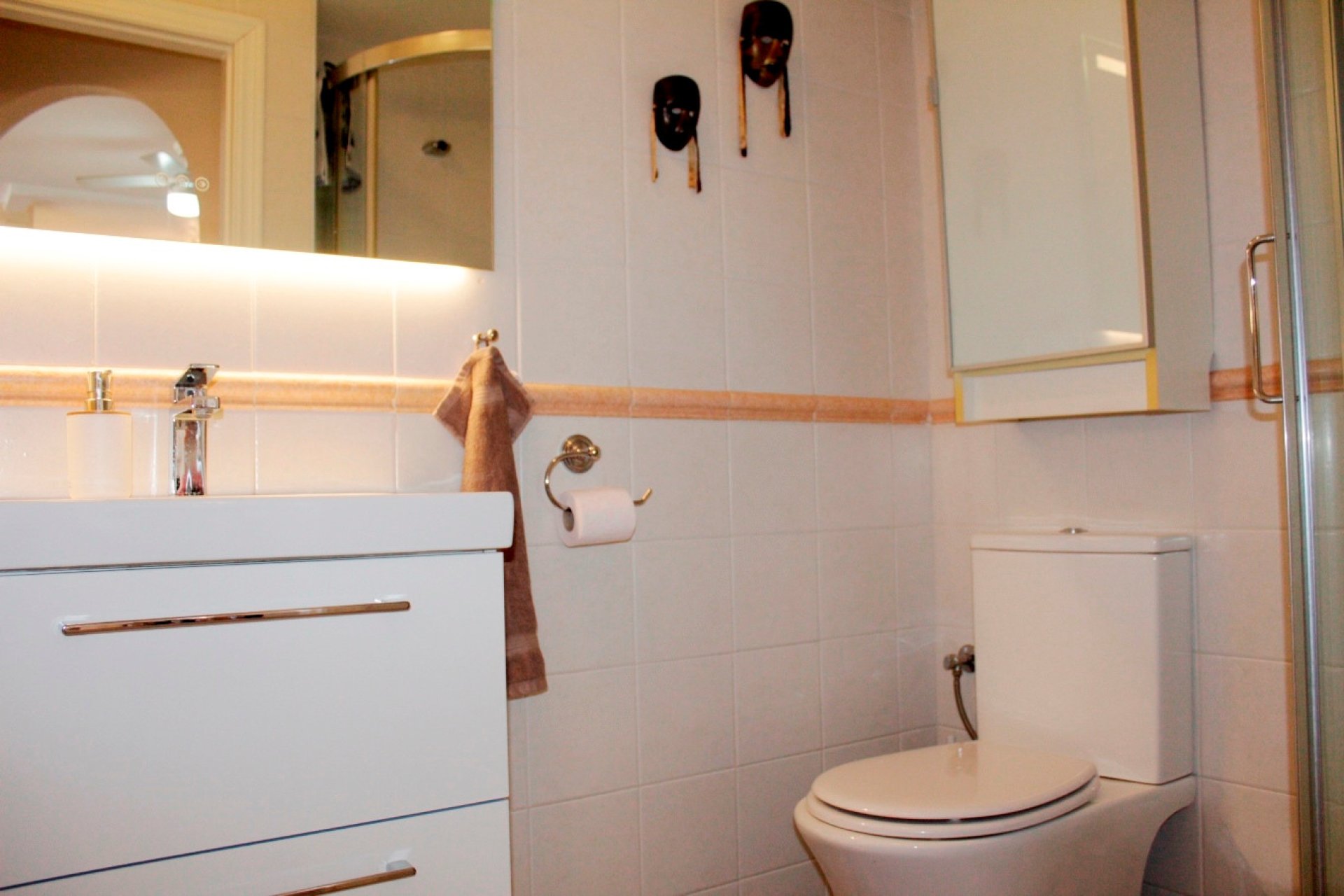 Resale - Villa - Villamartín - PAU 8