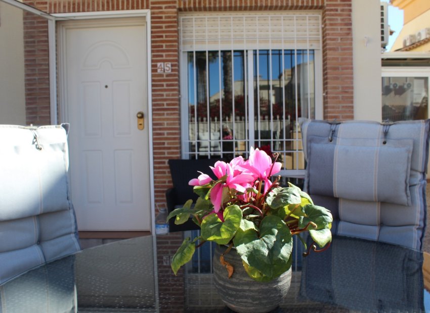 Resale - Villa - Villamartín - PAU 8