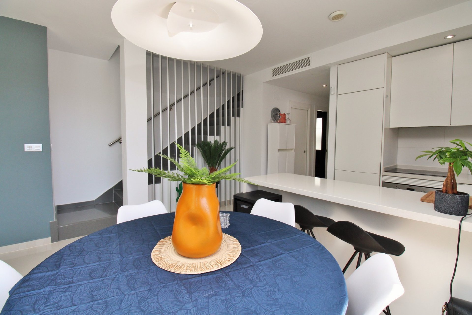 Resale - Villa - Villamartín