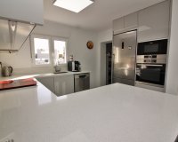 Resale - Villa - Villamartín