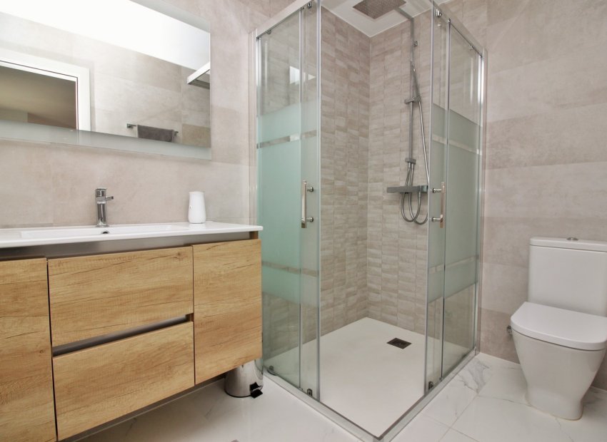 Resale - Villa - Villamartín