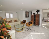 Resale - Villa - Villamartín