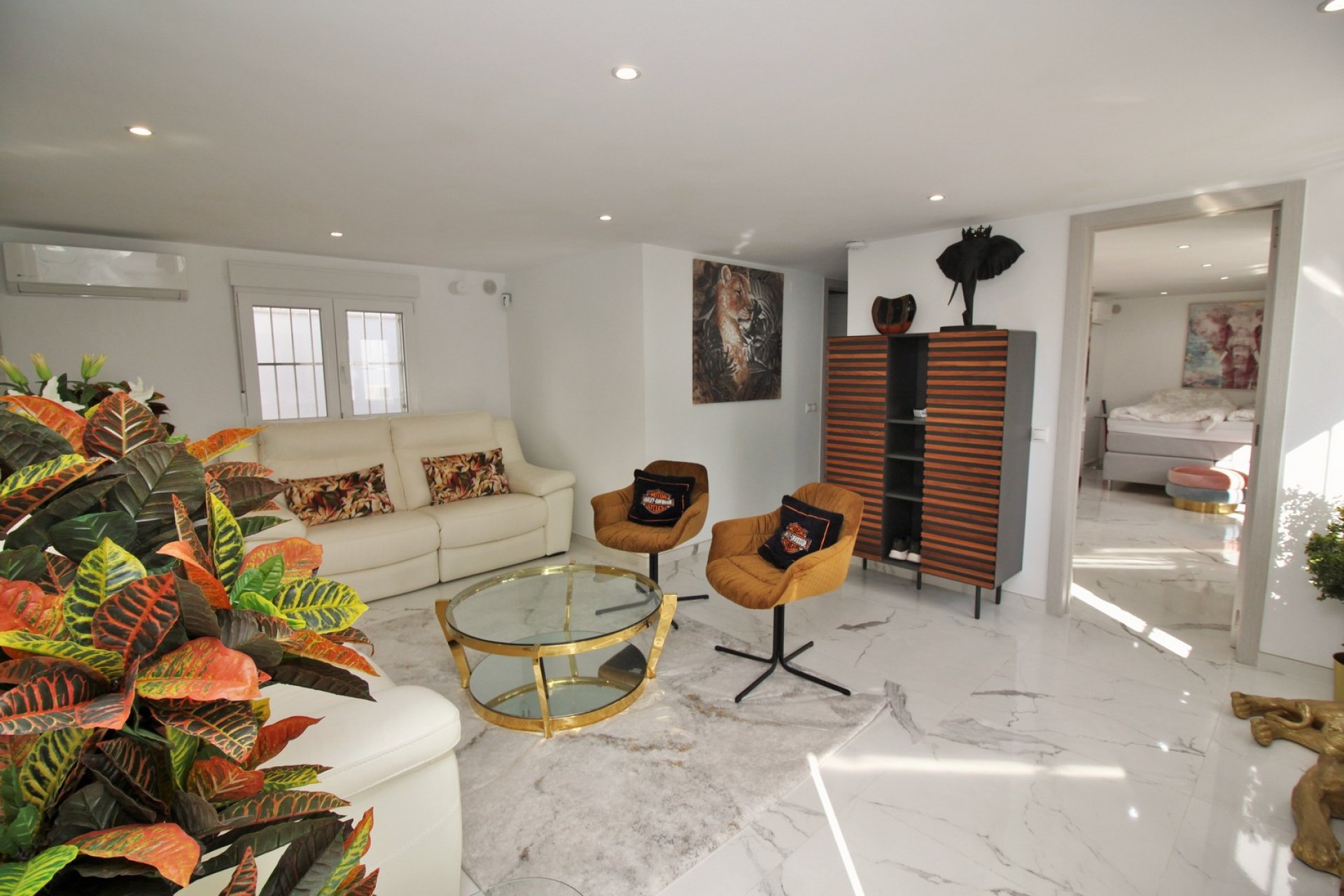 Resale - Villa - Villamartín