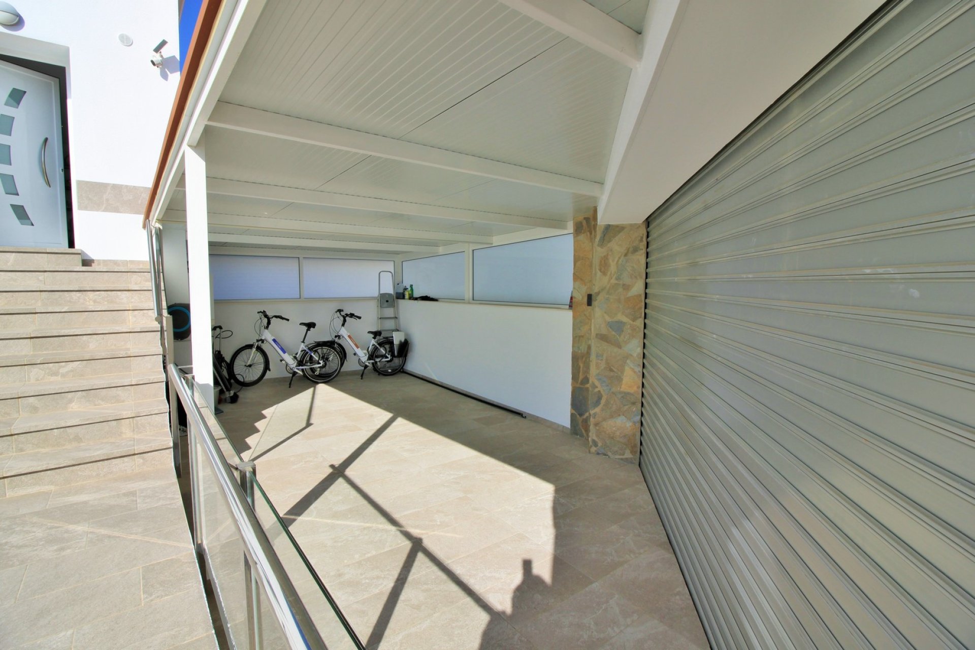 Resale - Villa - Villamartín