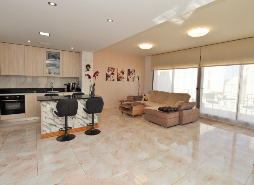 Resale - Villa - Villamartín