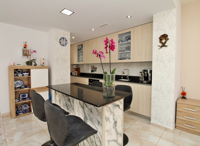 Resale - Villa - Villamartín