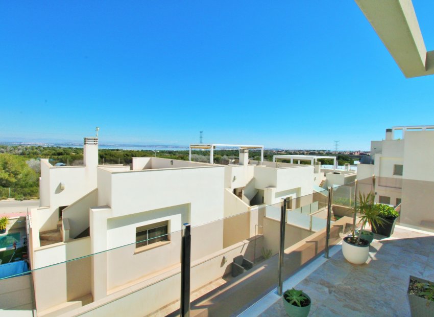 Resale - Villa - Villamartín