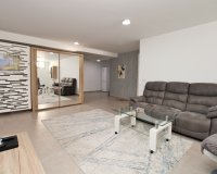 Resale - Villa - Villamartín