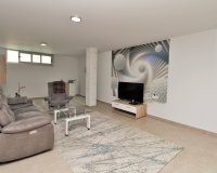 Resale - Villa - Villamartín