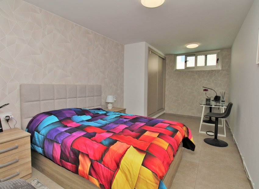 Resale - Villa - Villamartín