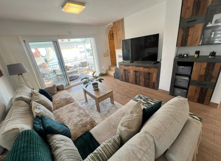 Resale - Villa - Villamartín
