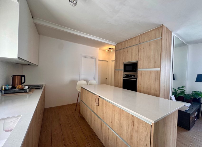 Resale - Villa - Villamartín