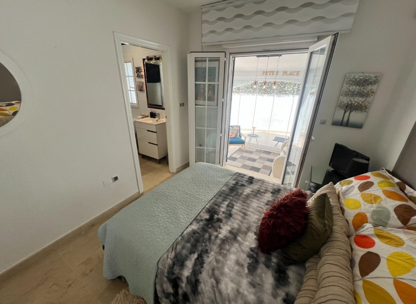 Resale - Villa - Villamartín