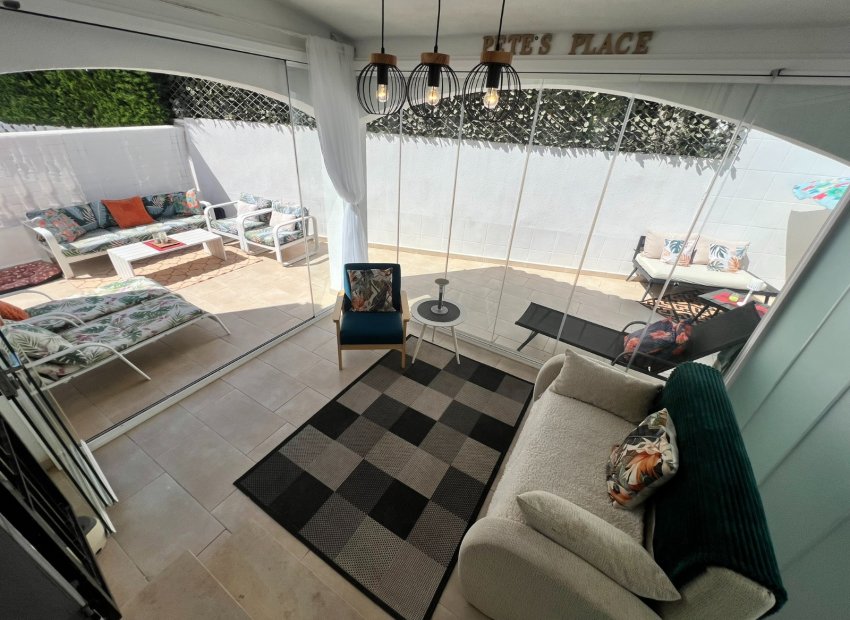 Resale - Villa - Villamartín