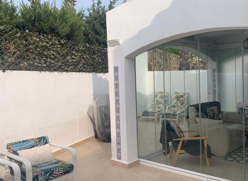 Resale - Villa - Villamartín