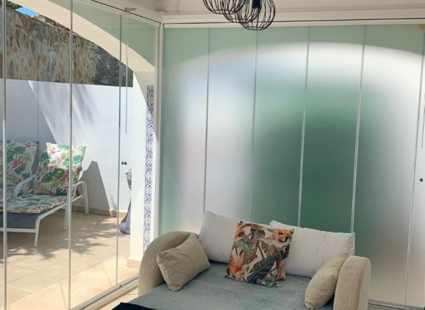 Resale - Villa - Villamartín