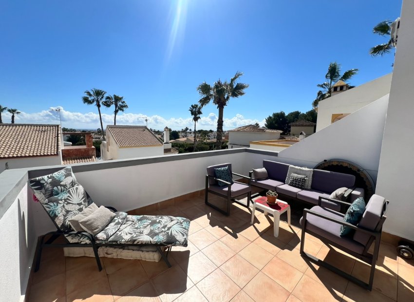 Resale - Villa - Villamartín