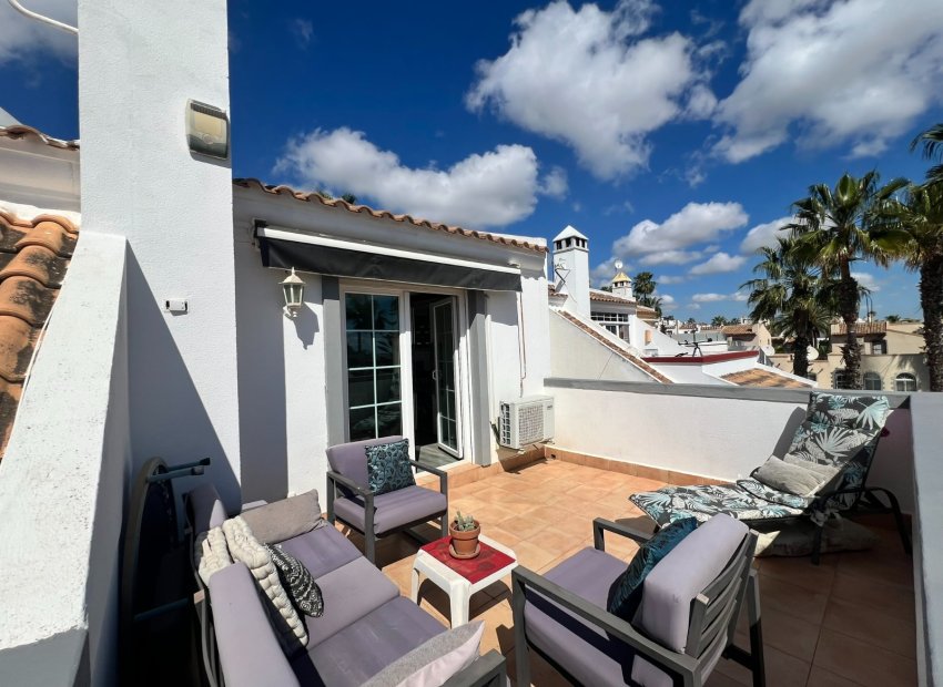 Resale - Villa - Villamartín
