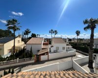 Resale - Villa - Villamartín