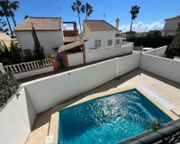 Resale - Villa - Villamartín