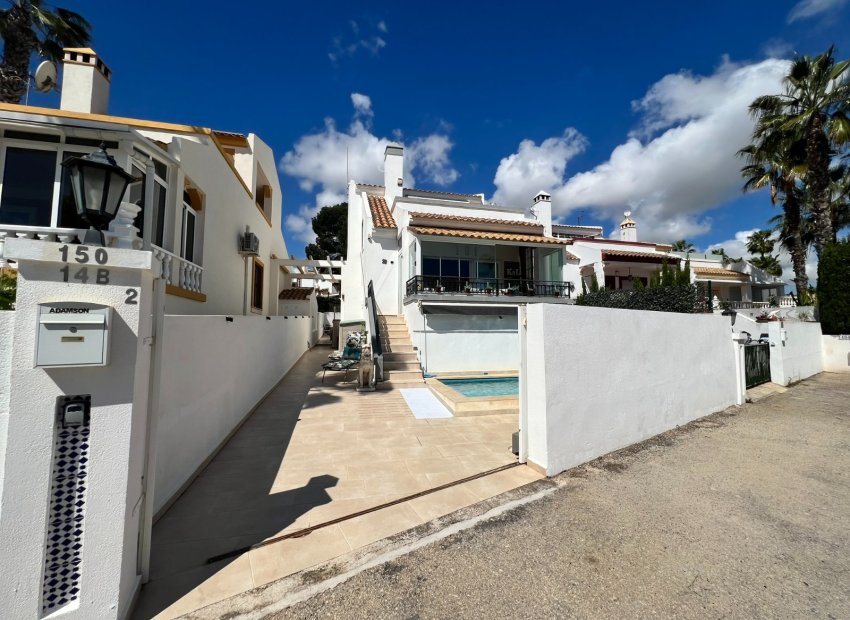 Resale - Villa - Villamartín