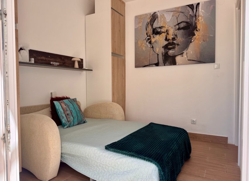 Resale - Villa - Villamartín