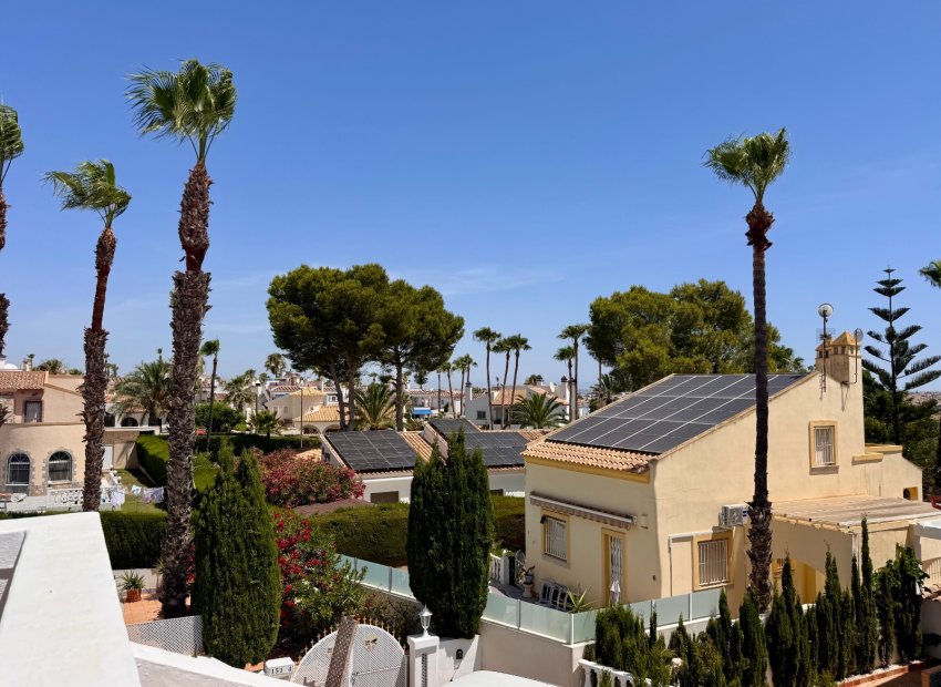 Resale - Villa - Villamartín