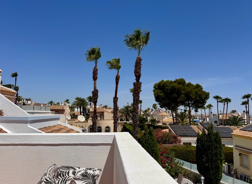 Resale - Villa - Villamartín